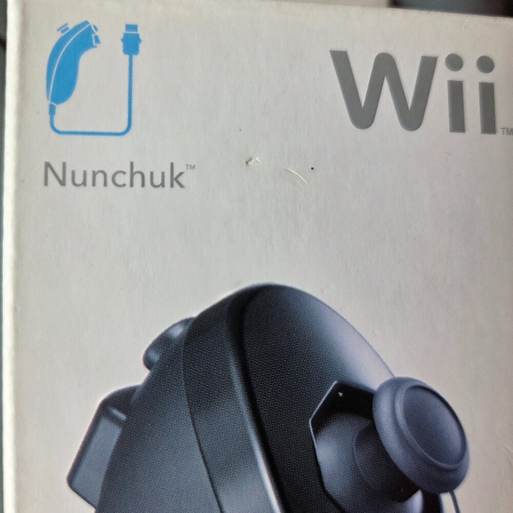Wii Nunchuck Black New In Box - Picture 4 of 7